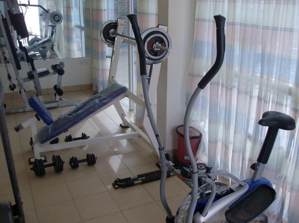 De Holiday Beach Hotel Kokrobite Εξωτερικό φωτογραφία