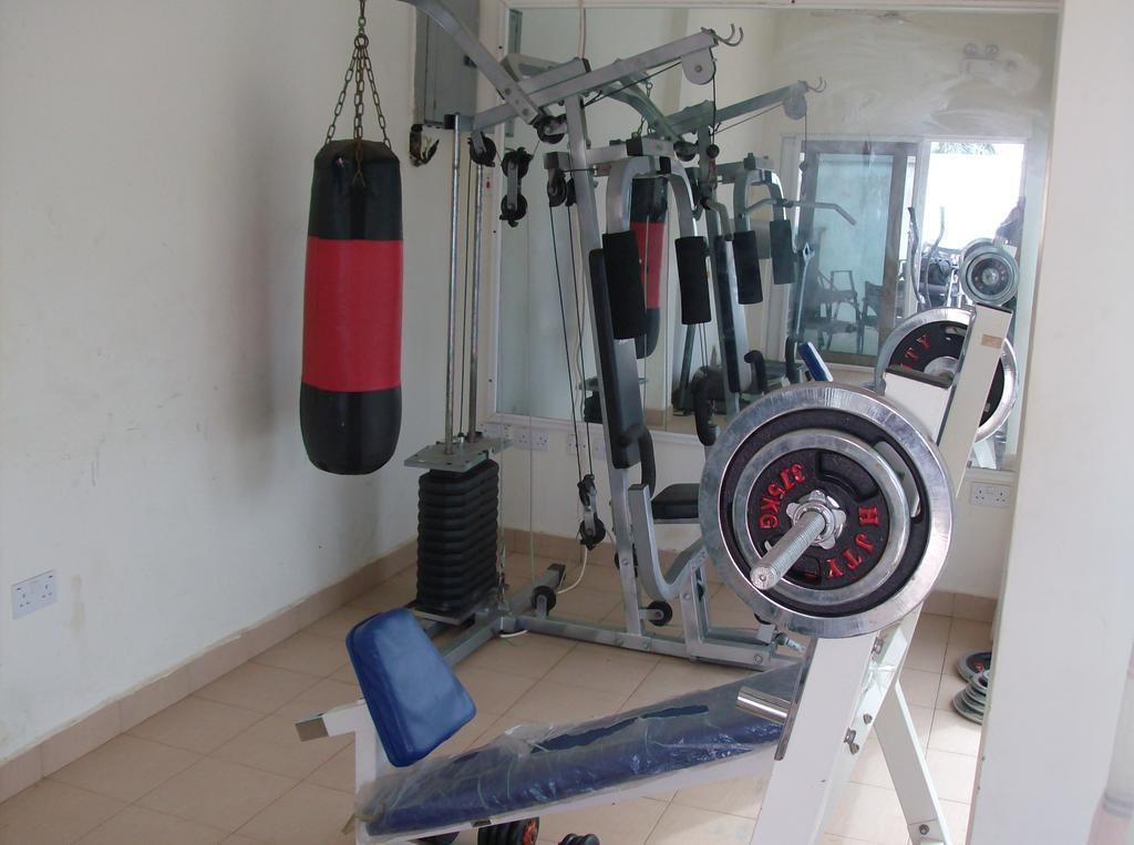 De Holiday Beach Hotel Kokrobite Εξωτερικό φωτογραφία