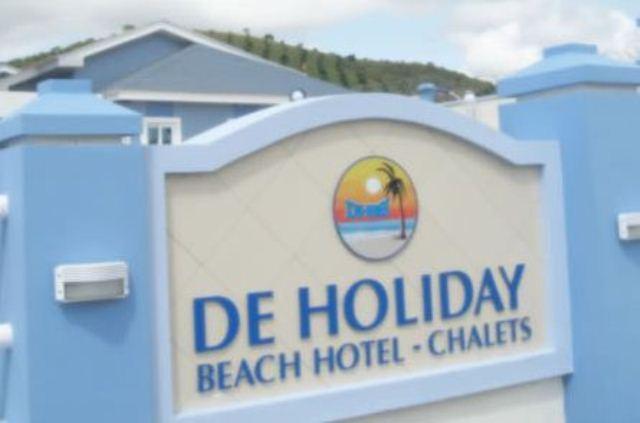 De Holiday Beach Hotel Kokrobite Εξωτερικό φωτογραφία