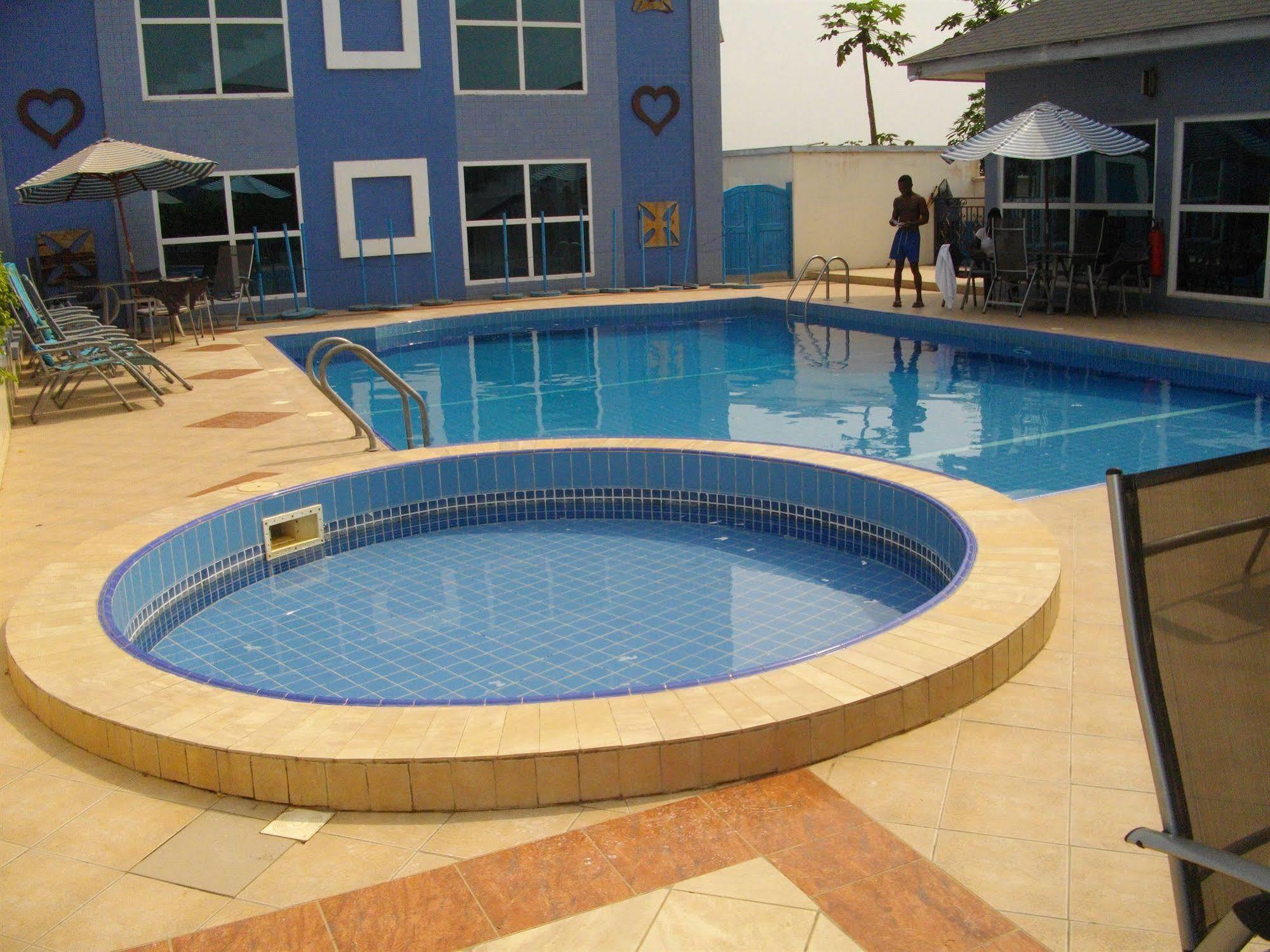 De Holiday Beach Hotel Kokrobite Εξωτερικό φωτογραφία