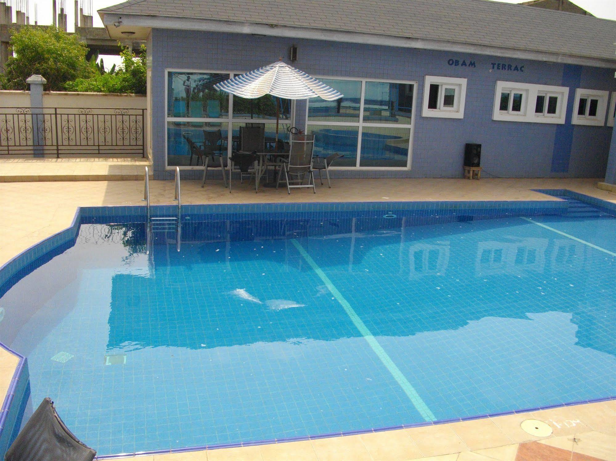 De Holiday Beach Hotel Kokrobite Εξωτερικό φωτογραφία